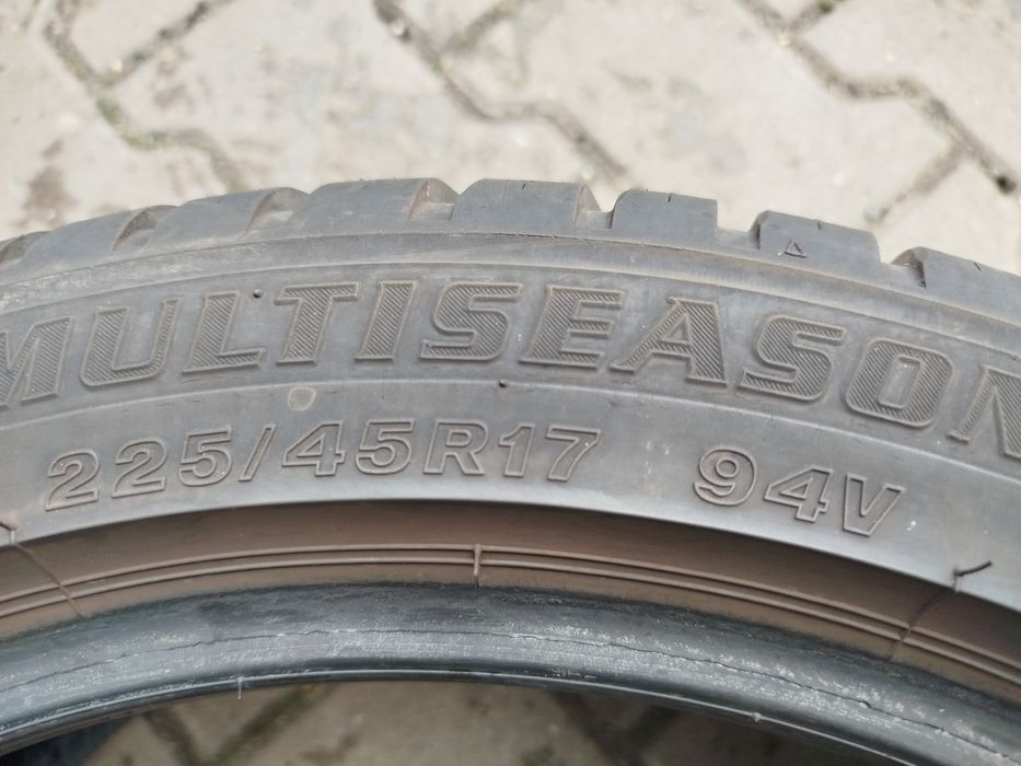 Opony całoroczne Firestone 225/45R17