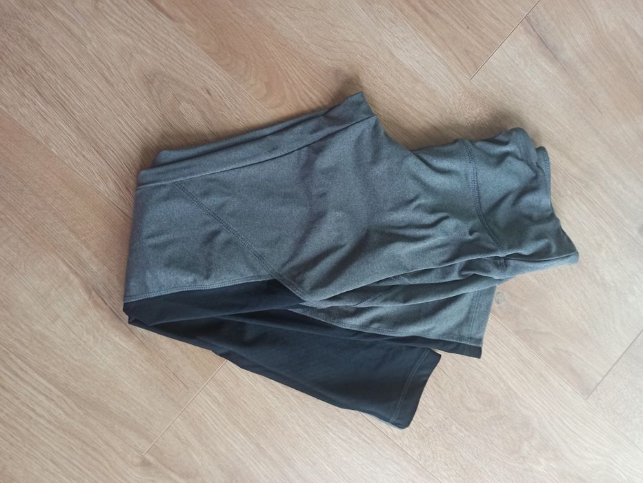 Szaro czarne legginsy sportowe z szerokim pasem Crivit