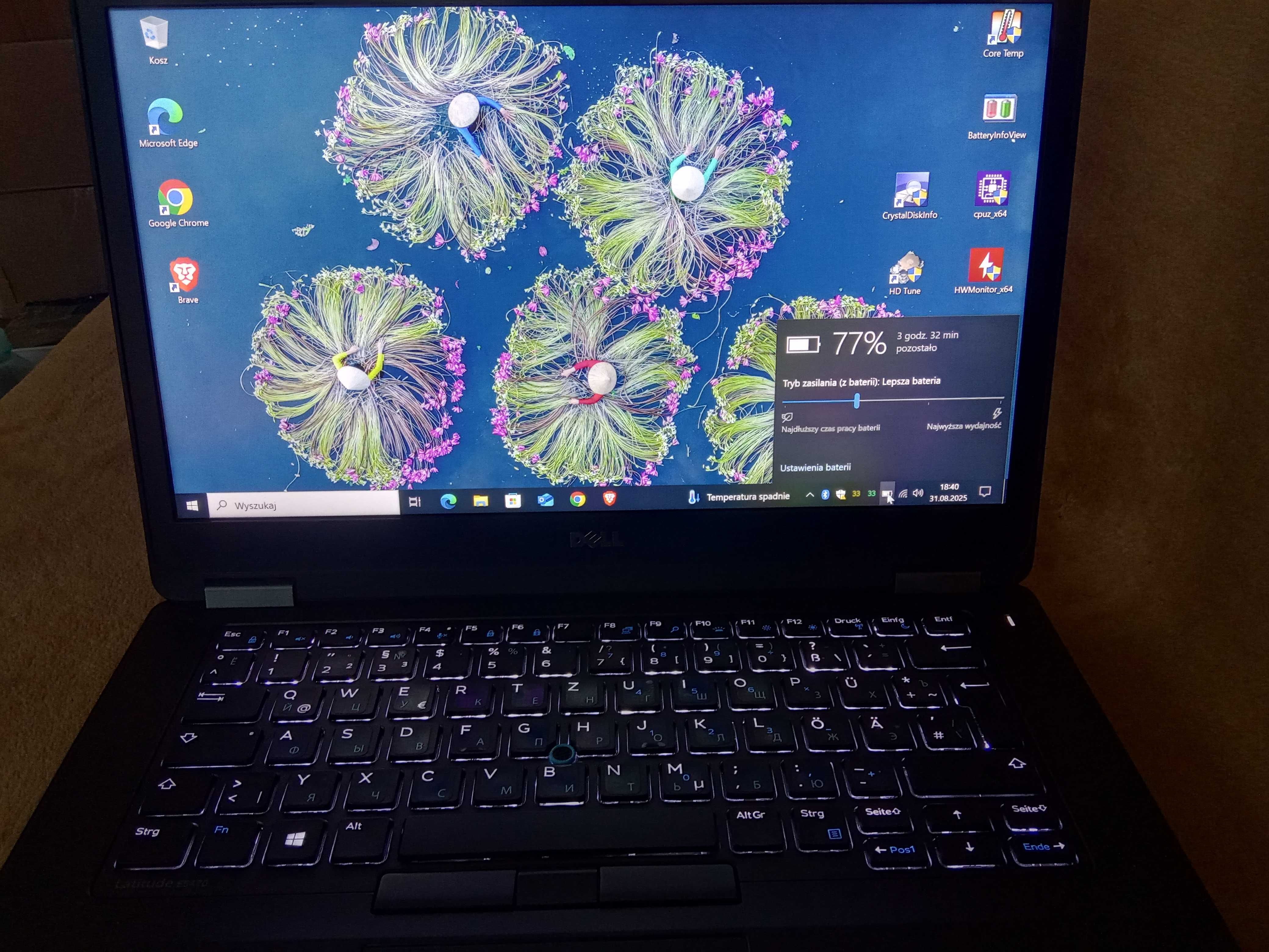Laptop DELL slim ultrabook szybki SSD zasilacz 130W - kompletny
