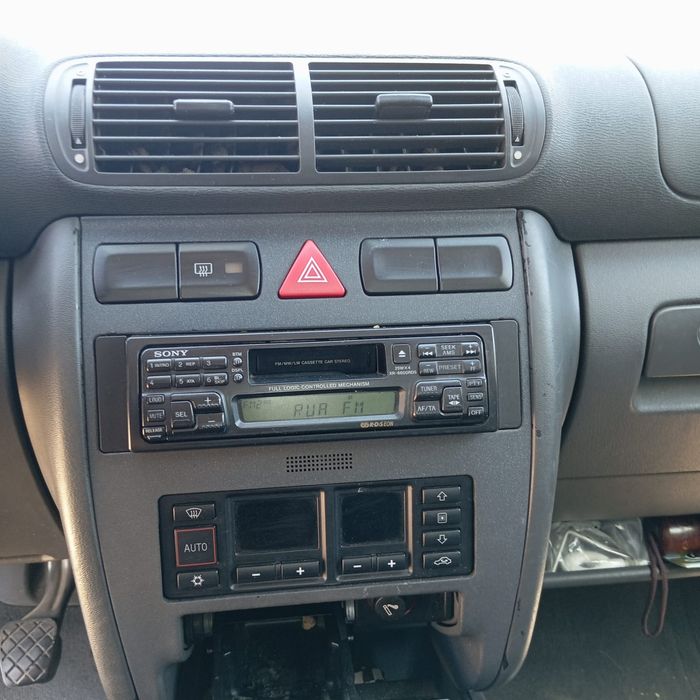 Audi A3  1.6 bom estado
