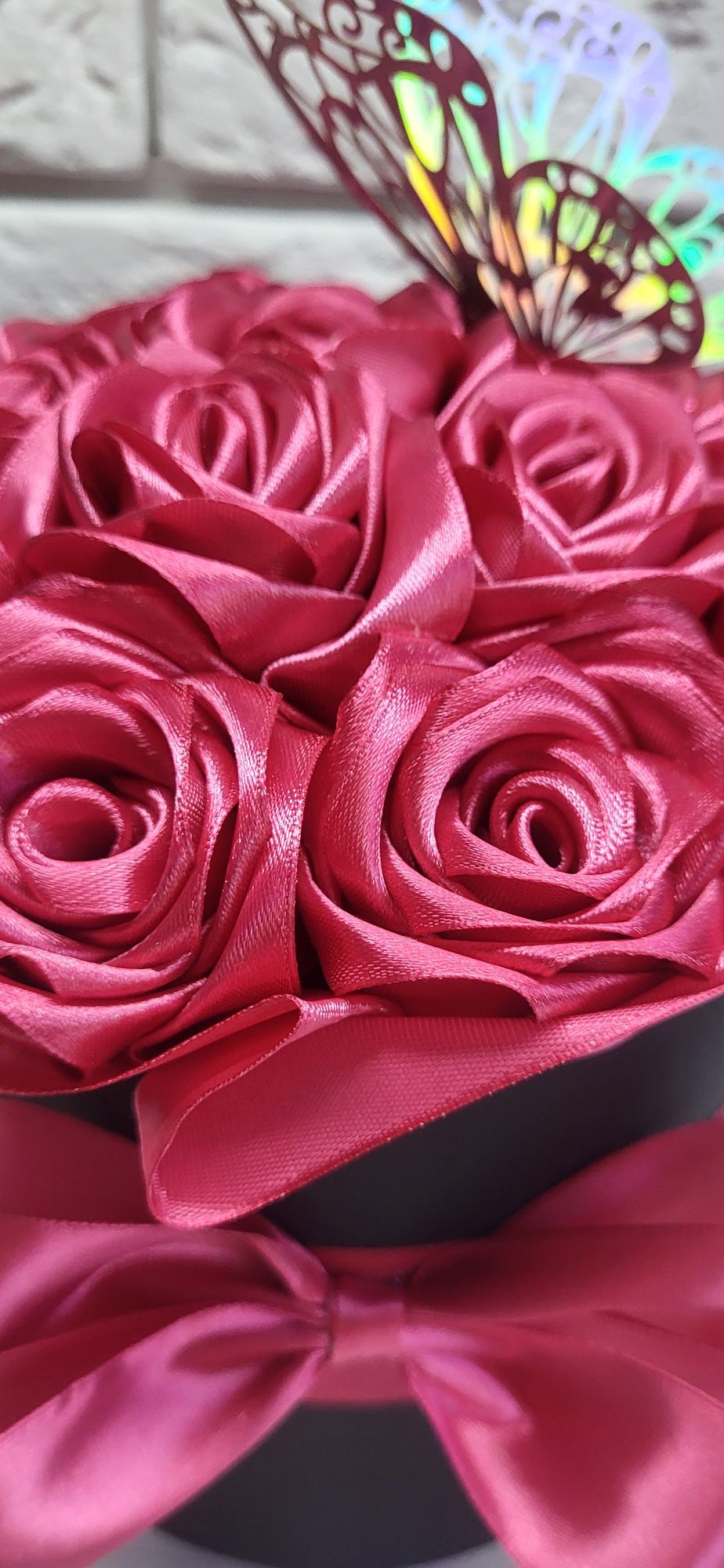 Flower box, bukiet z wiecznych róż ze wstążki na dzień mamy, urodziny