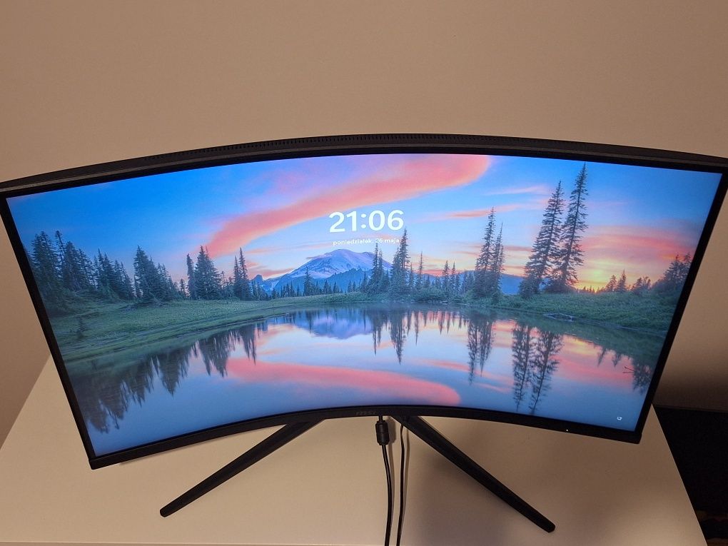 Monitor MSI G321CQP LED