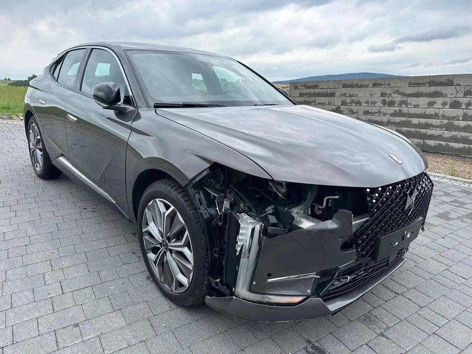 DS Automobiles DS 4 1.6 E-Tense Plug-in Hybrid Trocadero Navi Kamery 360 Head-up
