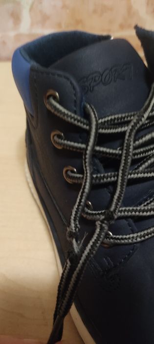 Ботинки утеплені,теплі.Кросівки.