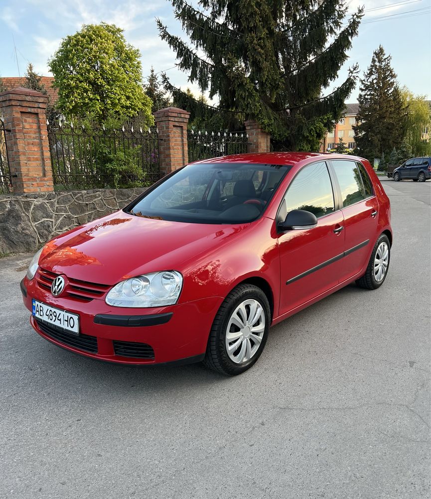 Volkswagen Golf 5 2007 (Mpi)