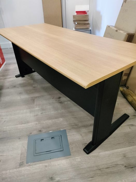 Secretária escritório