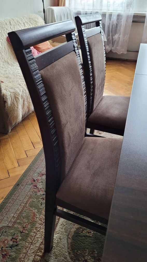 Stół i 6 krzeseł