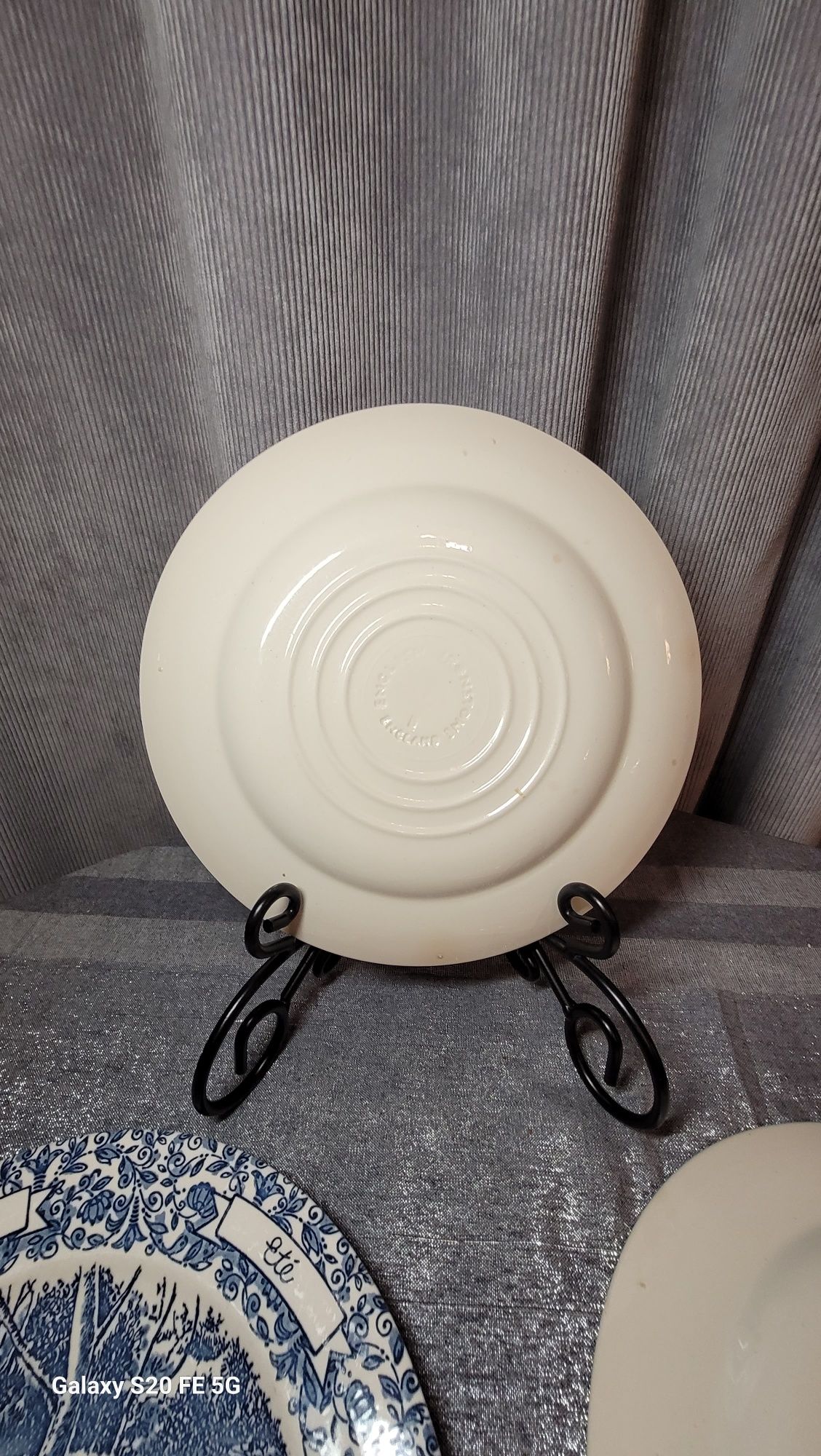 Okazja! ENGLISH IRONSTONE talerz z lat 60-tych.