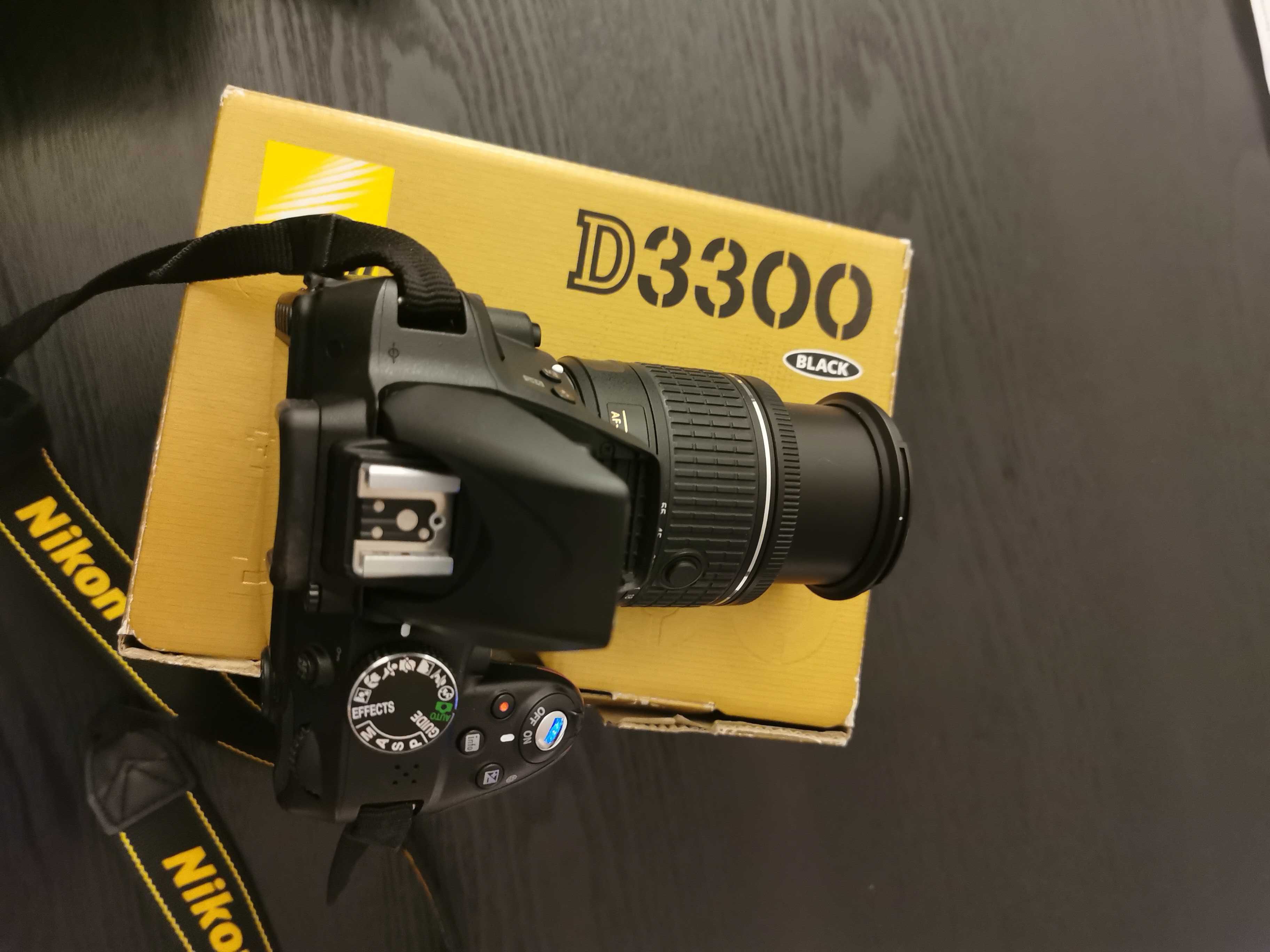 Maquina fotografica Nikon D 3300 como Nova