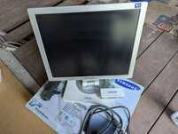 Monitor płaski Samsung Syncmaster 770p