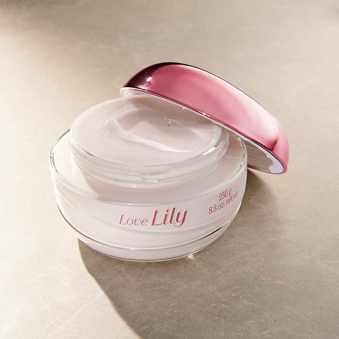 Creme Hidratante Acentinado Love Lily, 250G