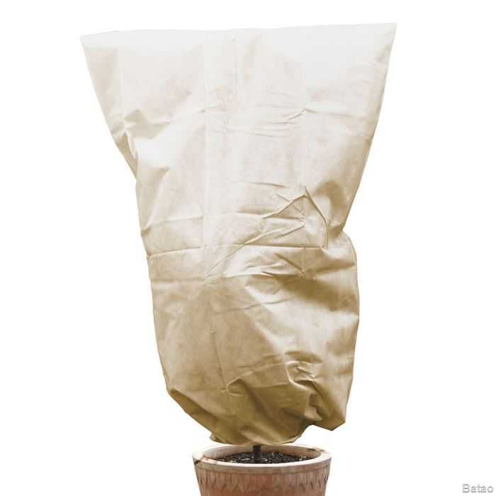 Pokrowiec zimowy, osłona roślin, agrowłóknina