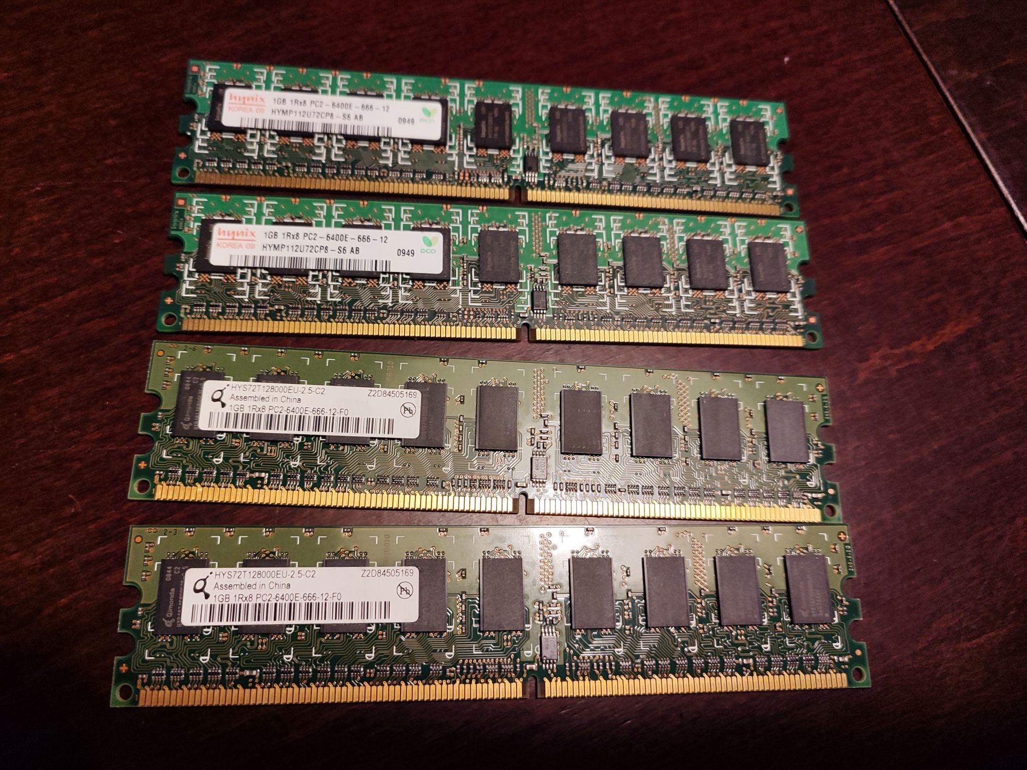 Pamięć RAM  DDR2 4x1gb 4GB Sprawna 100% gwarancja Okazja Tanio