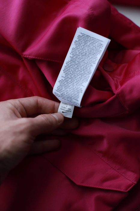 Жіноча куртка Nike