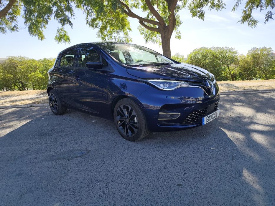 Renault ZOE R135 52Kwh Iconic 05/2023

18mil km