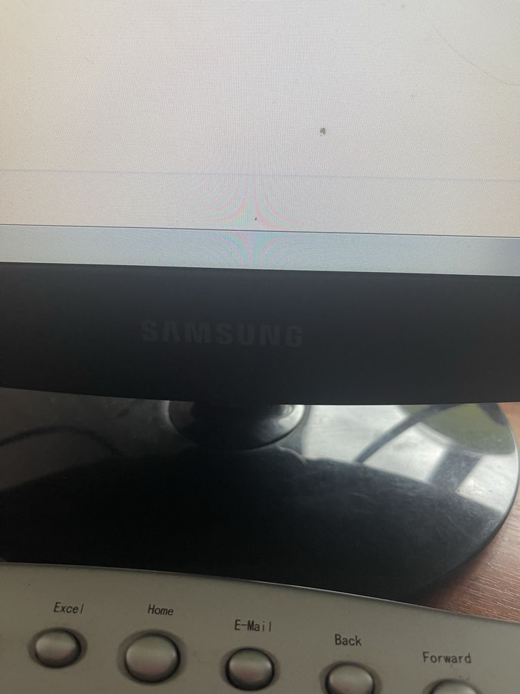 Продам компютер, системний блок, монітор “Samsung”.