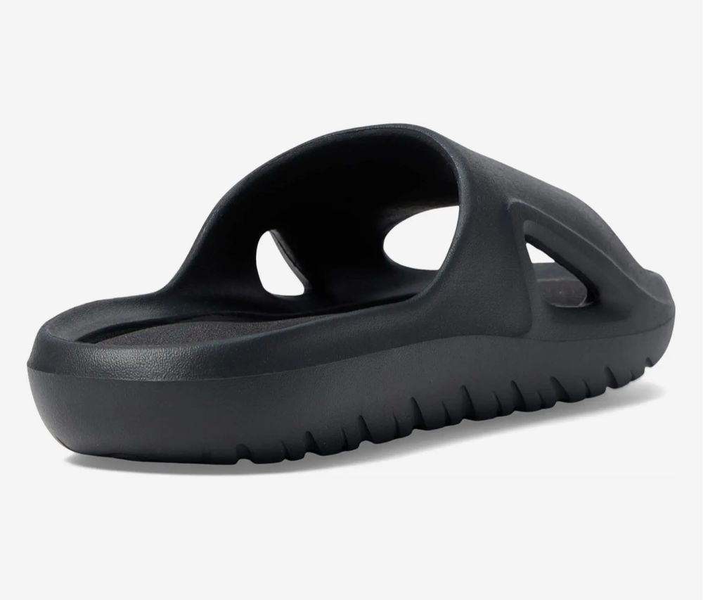Шлепанцы, сланцы Adidas