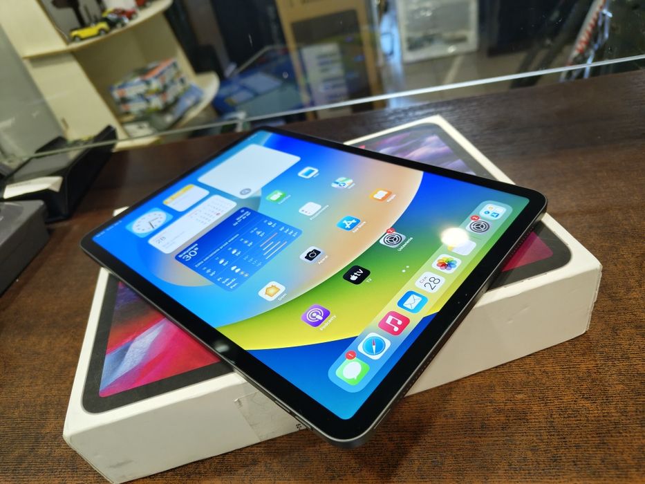 Tablet Apple iPad Pro 11" (2nd Gen) 11" 6 GB / 128 GB srebrny