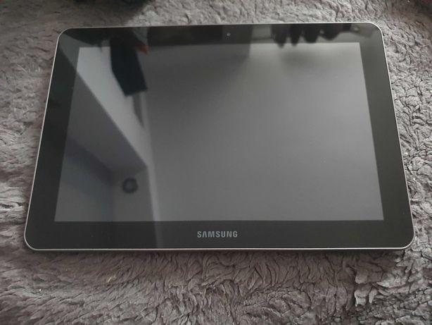 Samsung tablet GT-P7500