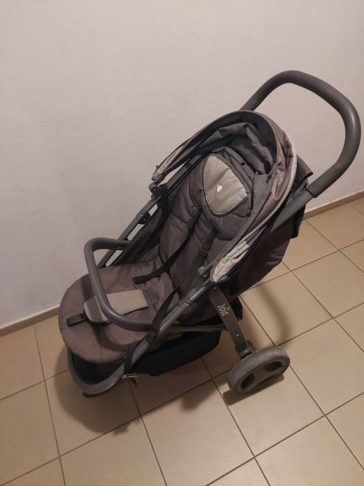 Wózek Joie spacerowy składany