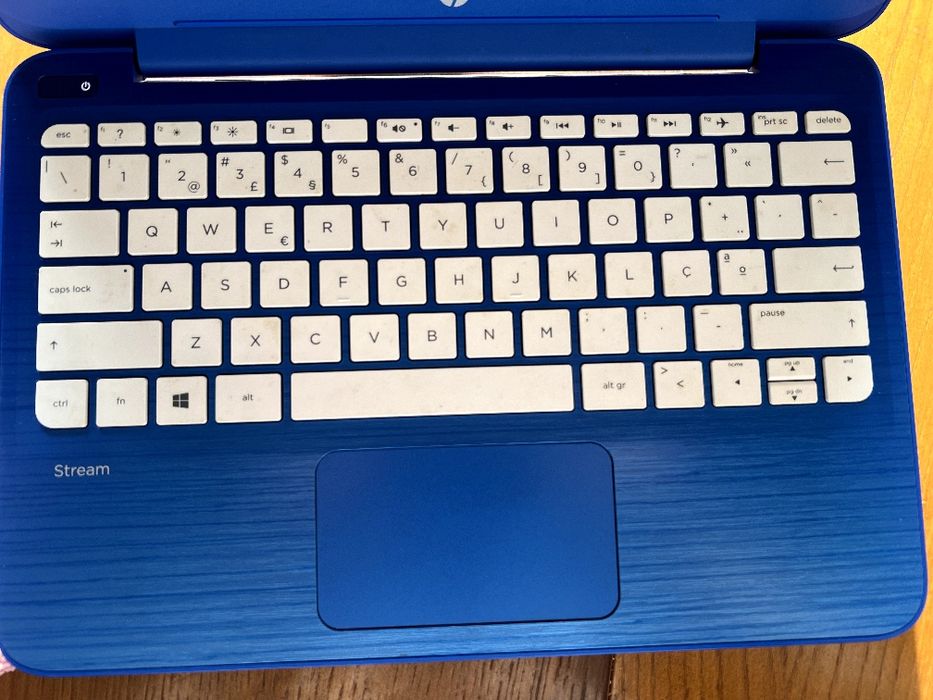 Portátil HP Stream 11-r000np + Carregador + Pen Internet Nova