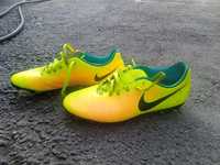 Бутсы футбольные ,,Nike magista,, 41 р.