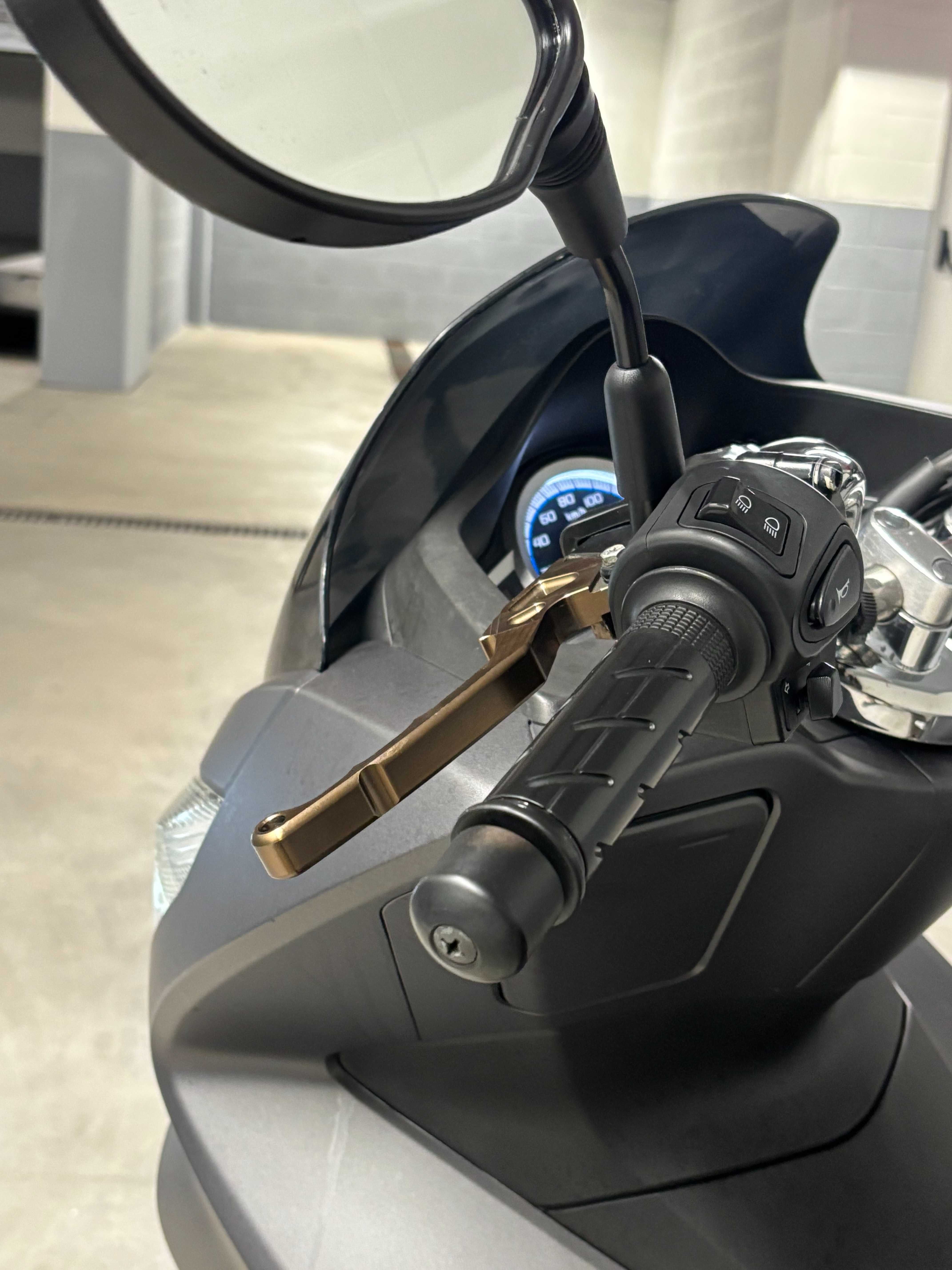 Honda Pcx como nova