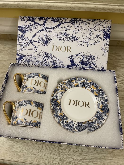Набір посуду діор брендований