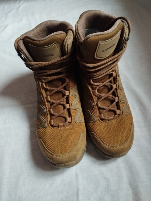 Чоботи чоловічі Lowa