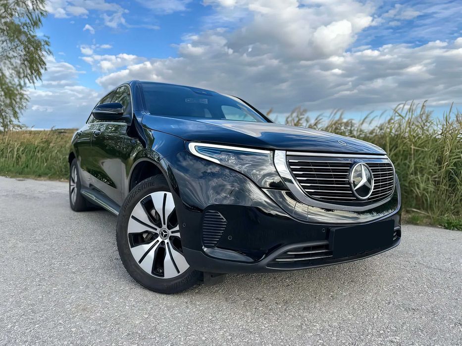 Mercedes-Benz EQC 400      2021