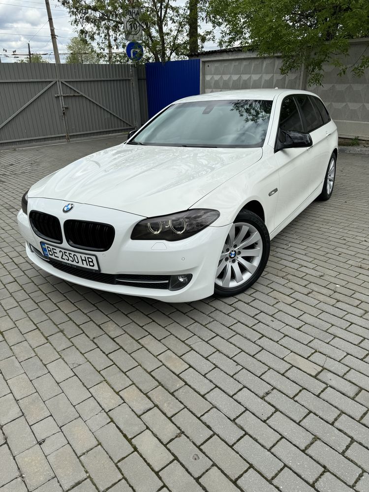 Продам BMW F11 520d 5 series 2011 год