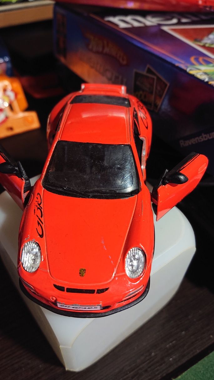 Porsche 911 GT3 RS модель 1:36 kinsmart  машина для колекционера