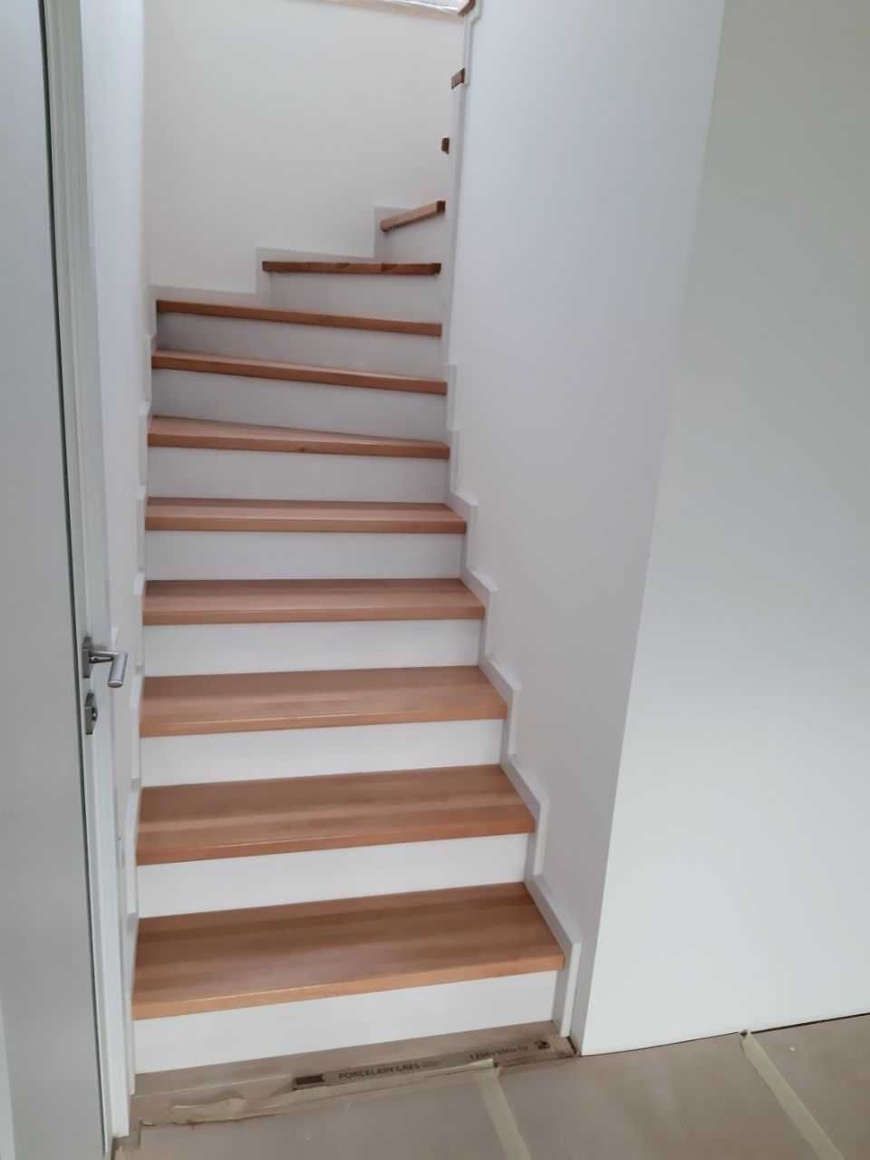 Лестницы (сходи) деревянные , обшивка ступеней( бук,ясень,дуб,сосна)