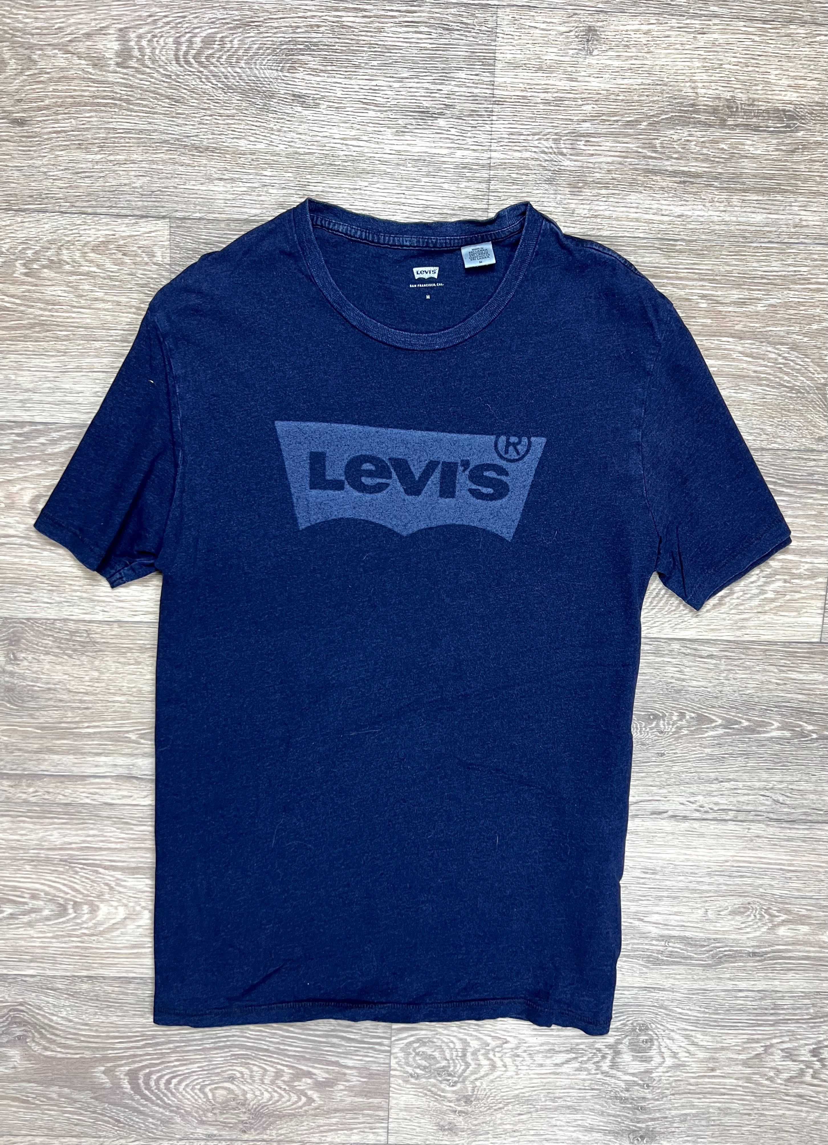 Levi’s san francisco футболка m размер синяя с лого оригинал