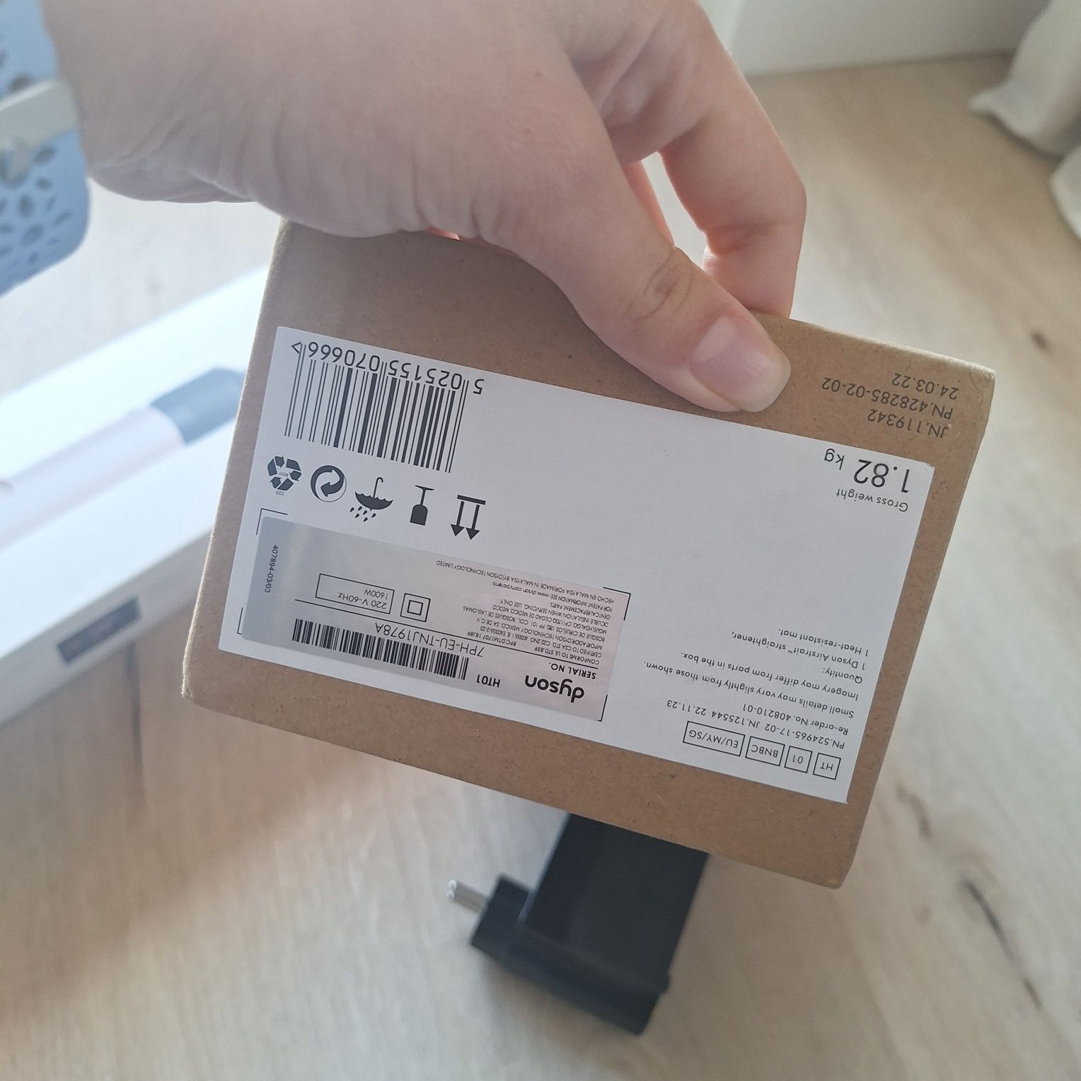 Dyson airstrair prostownico-suszarka