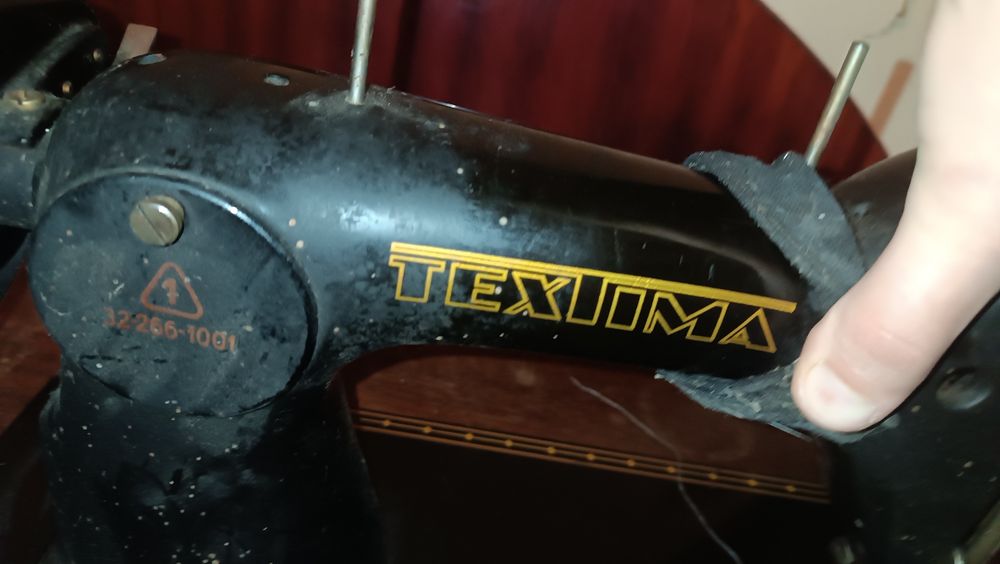 Швейна машина textima