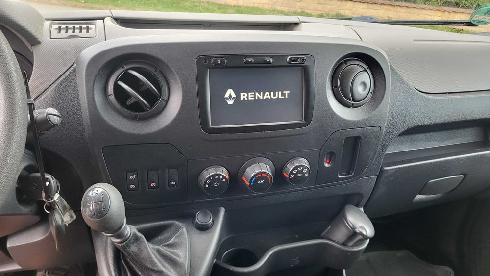Wynajem Renault Master  2L2H
