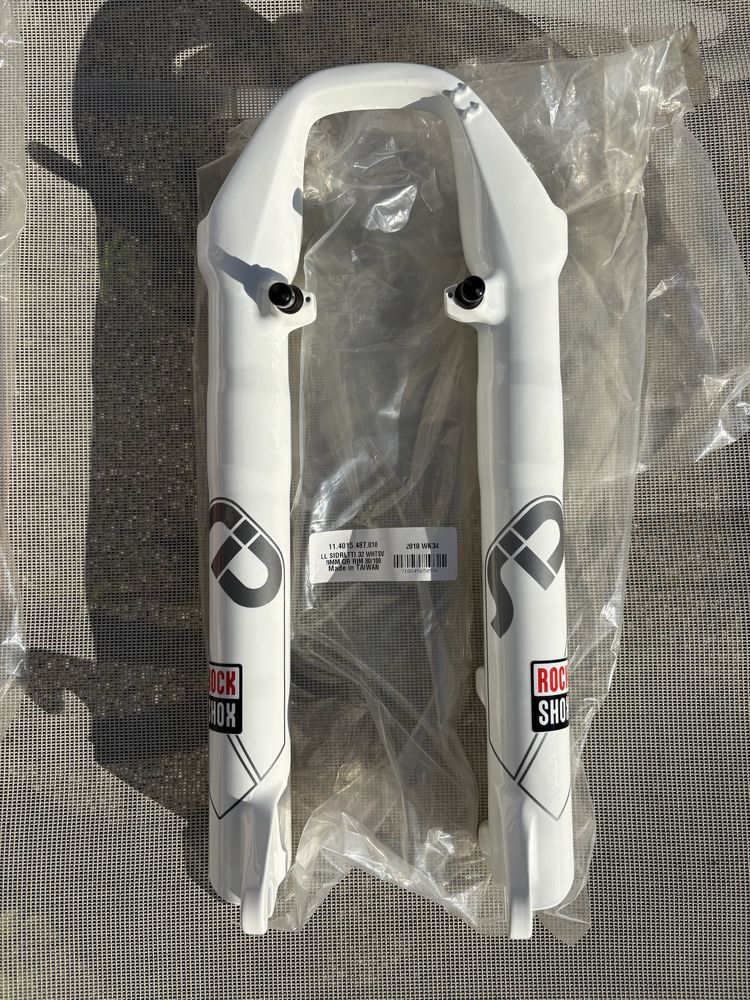 Nowe zapakowane golenie dolne lagi amortyzator Rock Shox SID Race RLTT