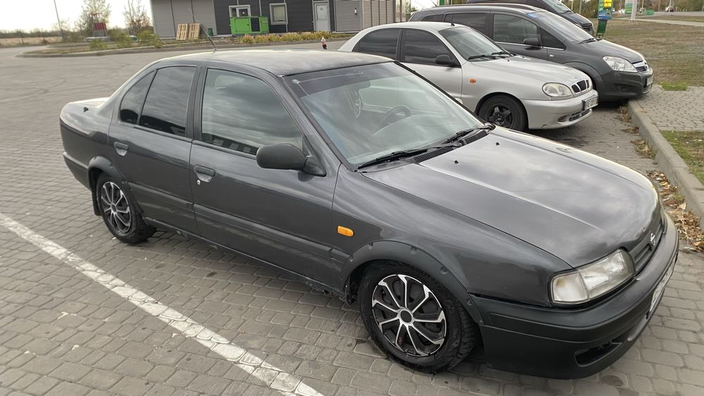 Nissan primera p10 2.0 1994