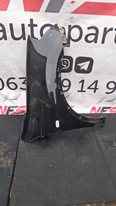 Переднє праве крило Nissan Qashqai j10 дорестайлінг, колір Z11