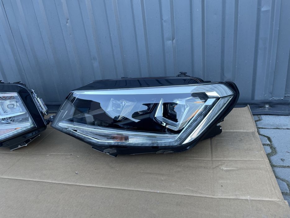 Передні фари FULL LED Volkswagen Caddy оригінал