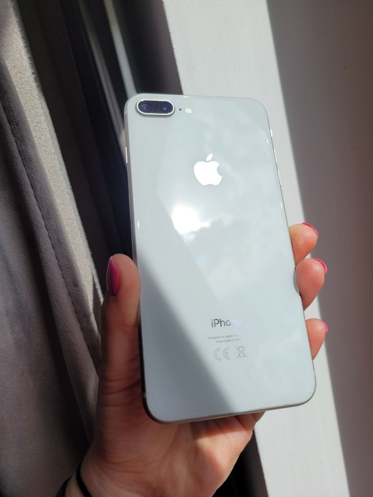 Apple IPhone 8 Plus 64 GB