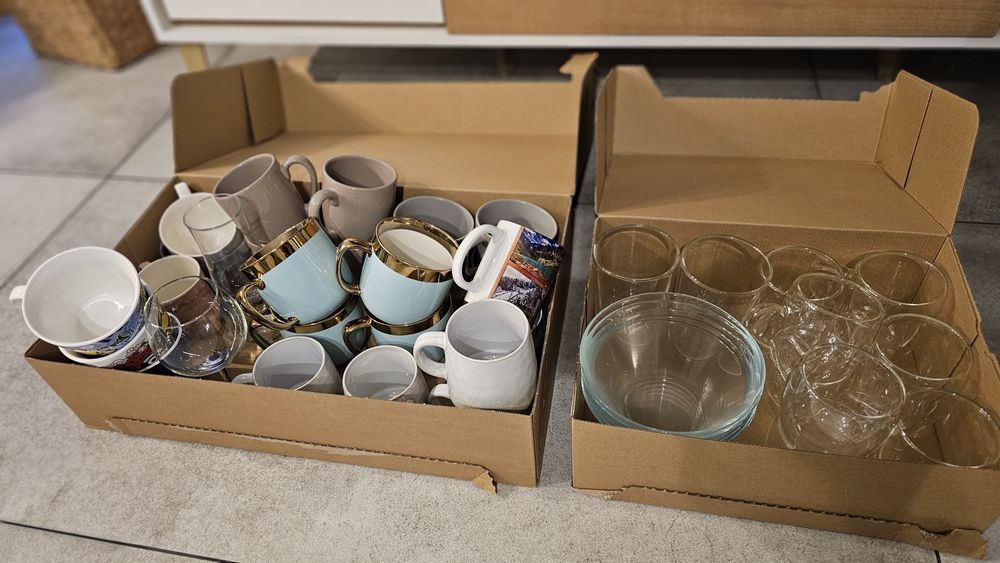 Sprzedam zestaw kubków i szklanek