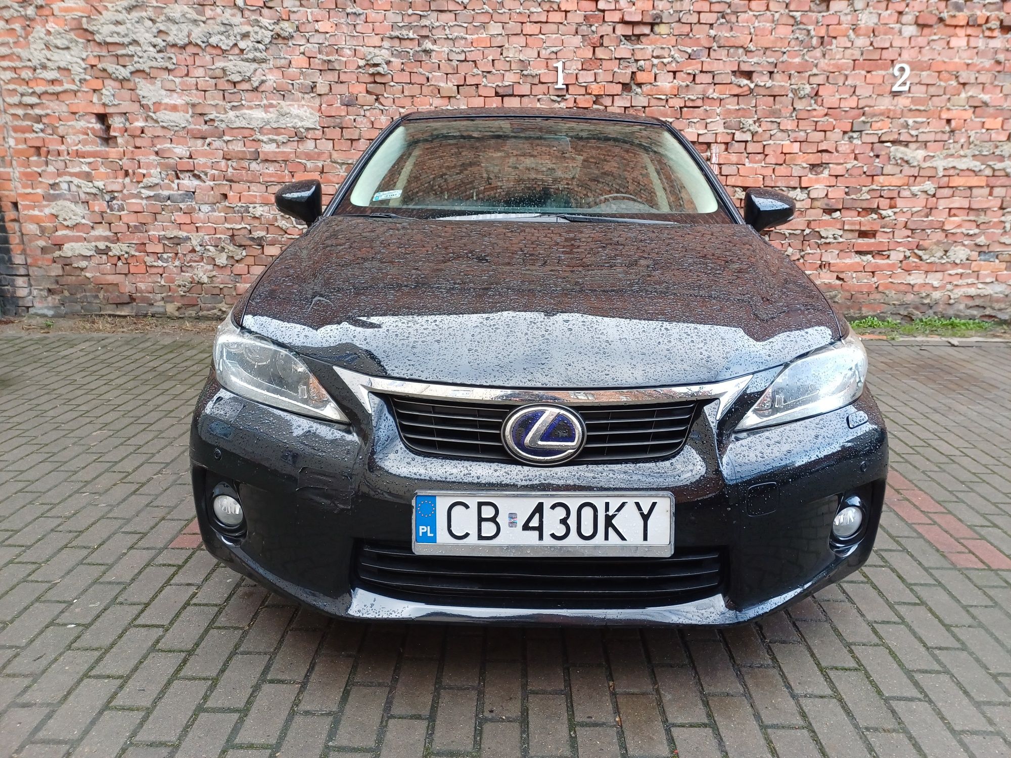 Lexus CT200h hybrid 2013