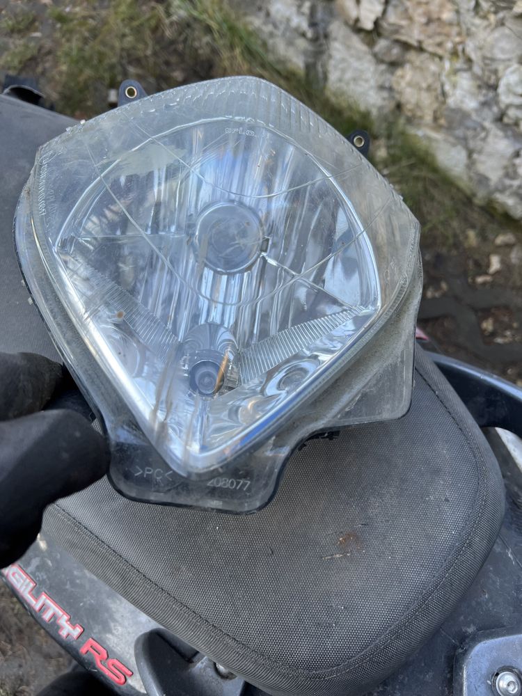 Honda Dylan 125 lampa reflektor