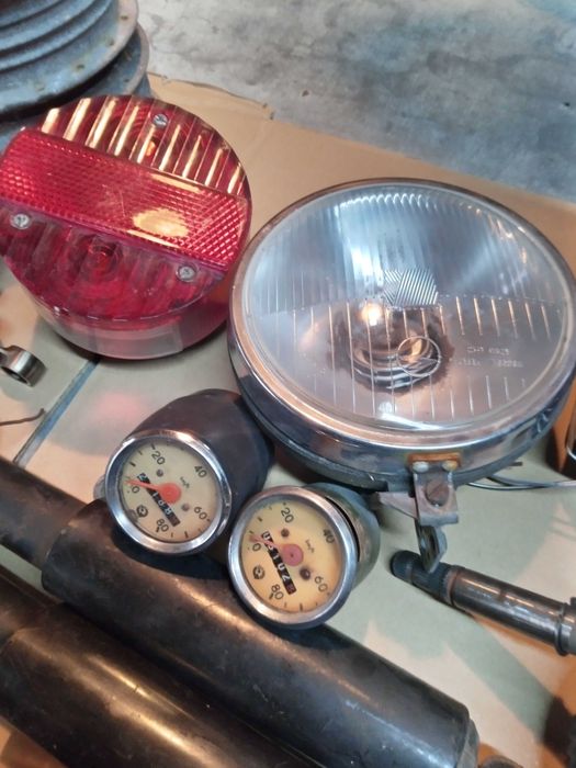 Simson  części tanio liczniki,lampy, cylinder , wał