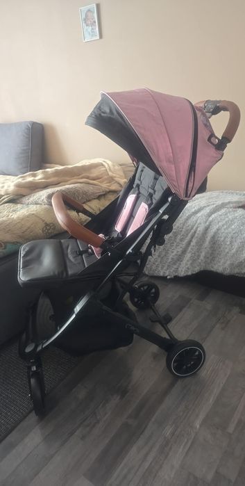 Spacerówka momi estelle różowa