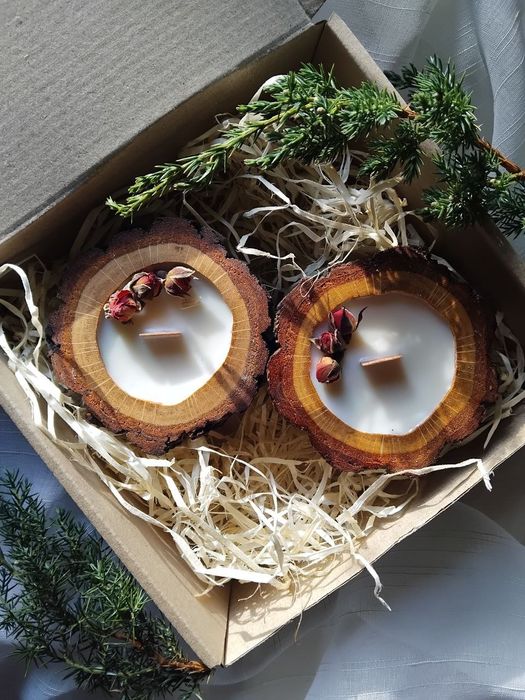 Свічки в дереві. Соєві свічки. Свічки в дерев'яному кашпо