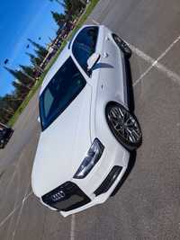 Audi A4 S-line...