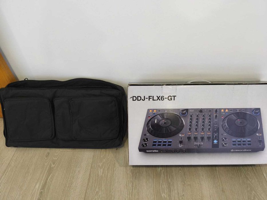 Pioneer DDJ-FLX6-GT (Controlador de 4 canais) + Mala de transporte.